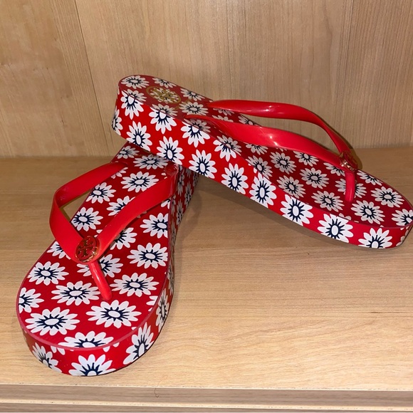 Tory Burch Nantucket Red Floral Platform Flip Flops Size 11 - Picture 1 of 7